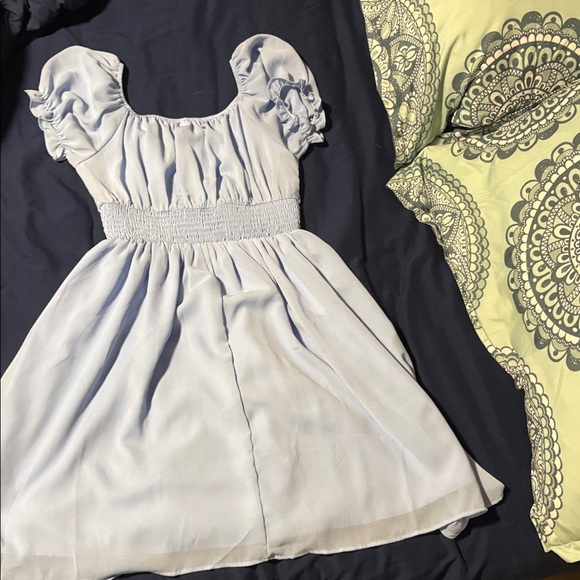 💂🏽‍♀️ Light Blue Midi Dress 💂🏽‍♀️ - Picture 5 of 5